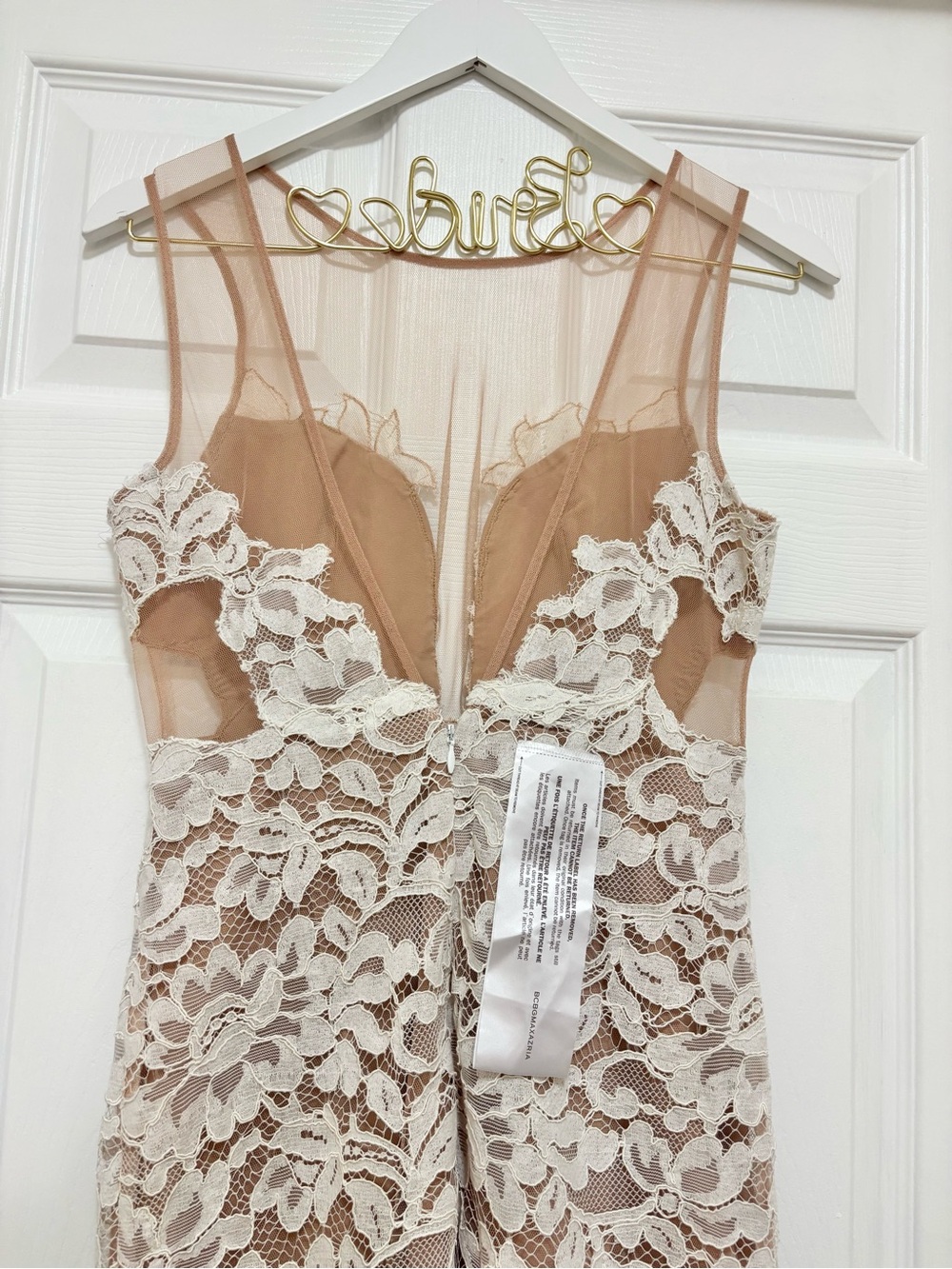 ✨💍NWT✨💍 BCBG LACE WEDDING GOWN SZ:4 - Picture 9 of 11